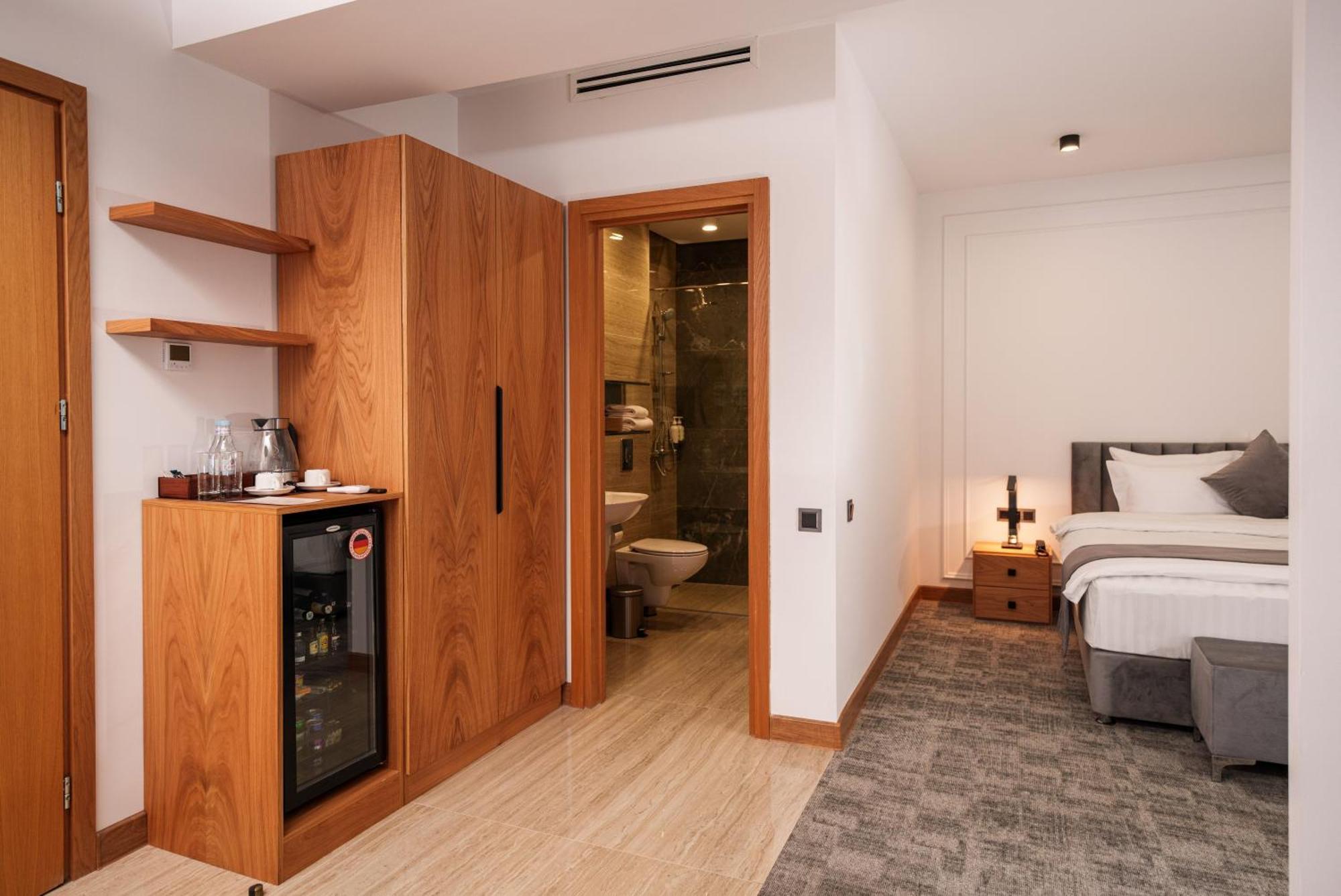 Revive Boutique Hotel Yerevan Exterior foto